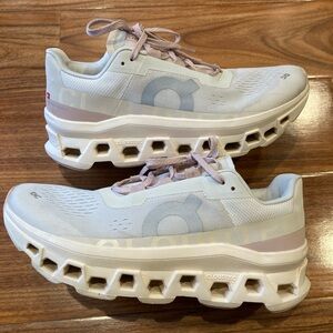 Cloudmonster Moon Fawn Women’s Size 9.5